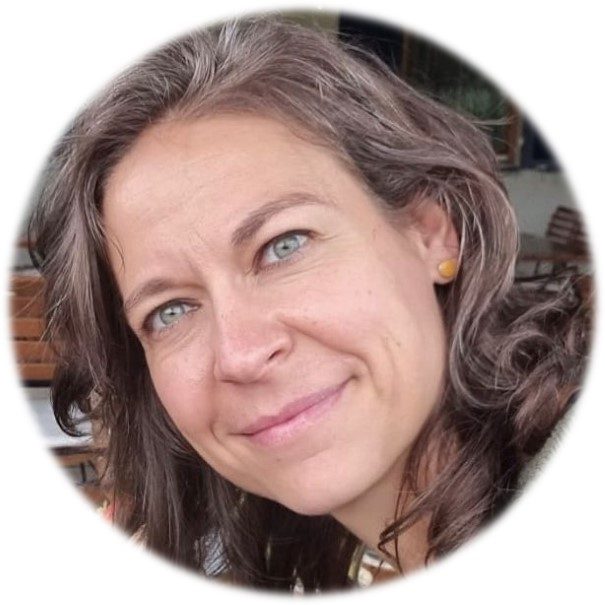 Stephanie Bönisch Heilpraktikerin bei Pforzheim und Calw Zu sehen ist Heilpraktikerin Stephanie Bönisch